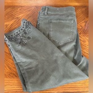 Chicos So slimming girlfriend, slim leg, crop jeans, army, green size 16